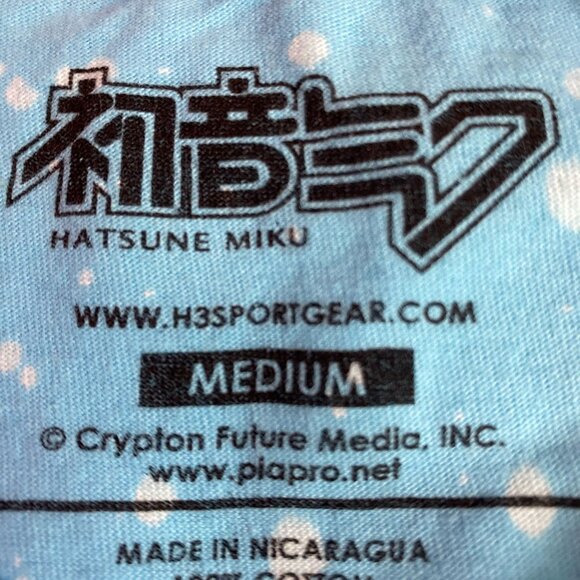Hatsune Miku Cherry Blossom Bleach Dye Tshirt size medium - Picture 4 of 4